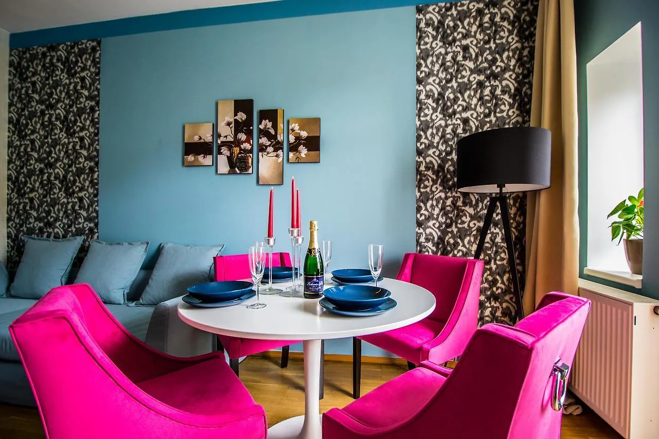 Stylish Apartments Close To Eden Garden Praga