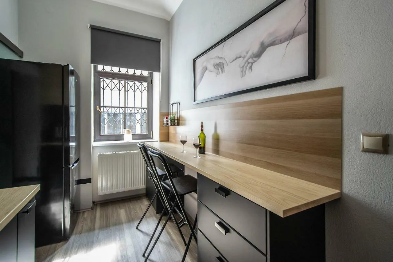 Stylish Apartments Close To Eden Garden Praga
