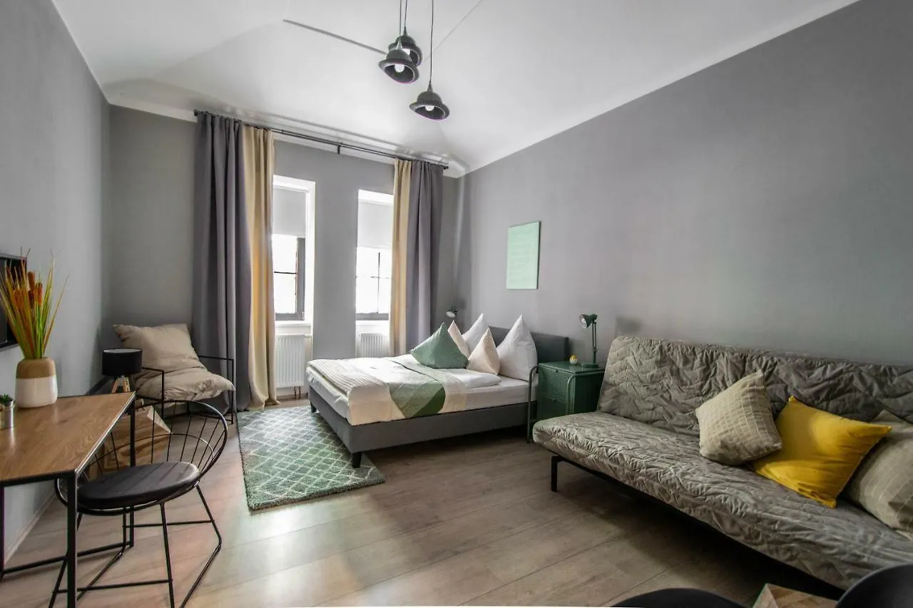 Stylish Apartments Close To Eden Garden Praga