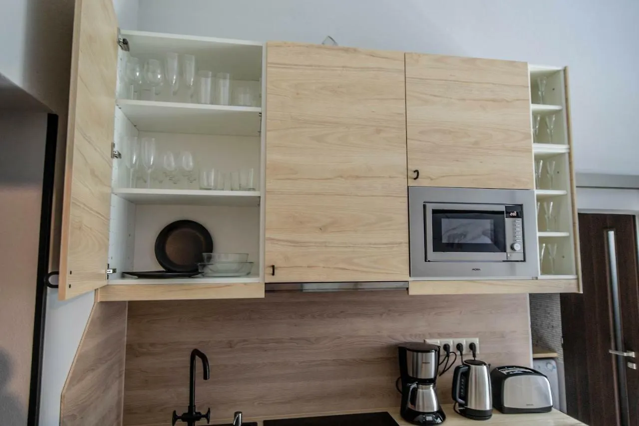 Stylish Apartments Close To Eden Garden Praga